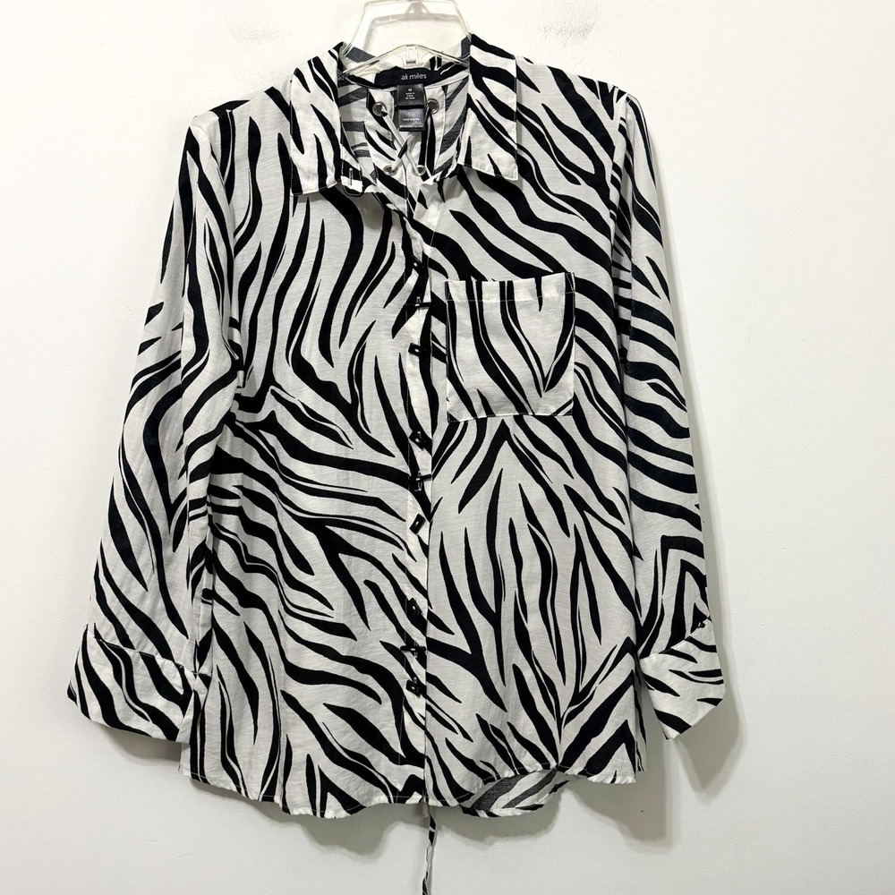 Ali Miles Tunic Blouse M Zebra Lace Up Back Button Front Long Sleeve Artsy Party